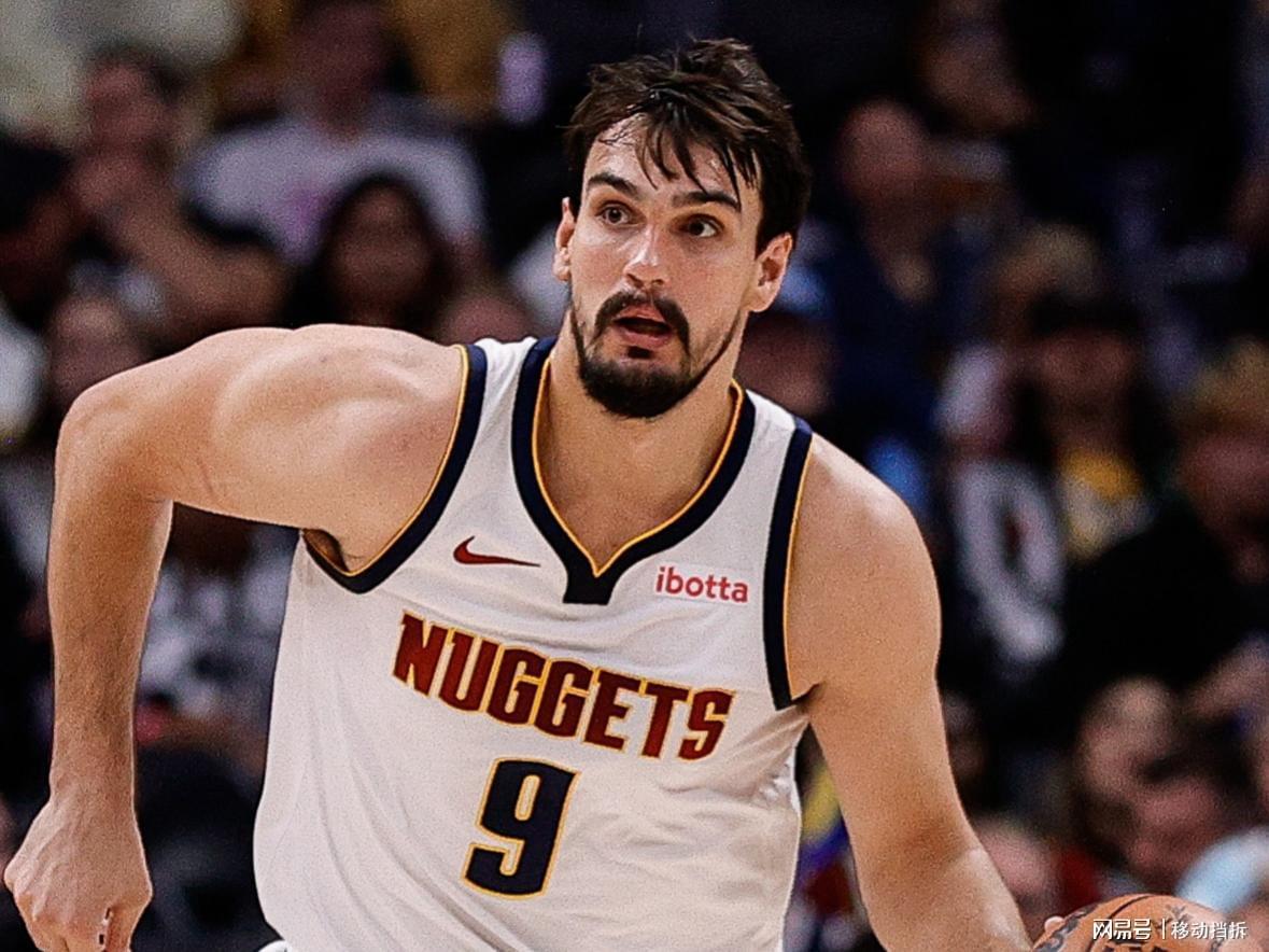 掘金白忙活，国王亏大了！名记Stein确认：瓦兰决定放弃NBA合同