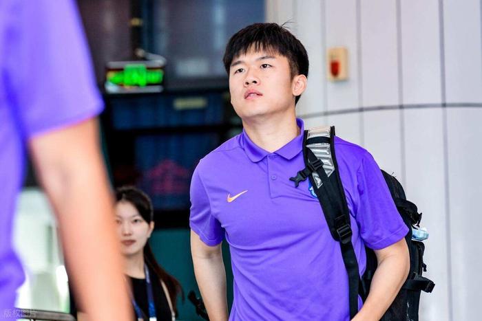 李磊夏窗将来到津门虎效力？于根伟首次公开辟谣，引发热议