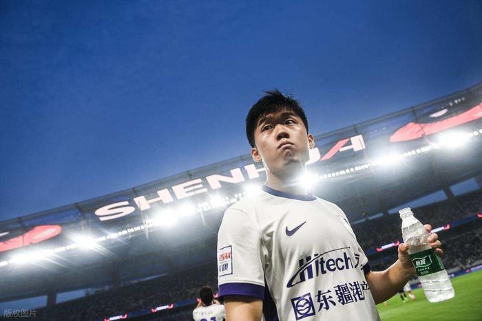 李磊夏窗将来到津门虎效力？于根伟首次公开辟谣，引发热议