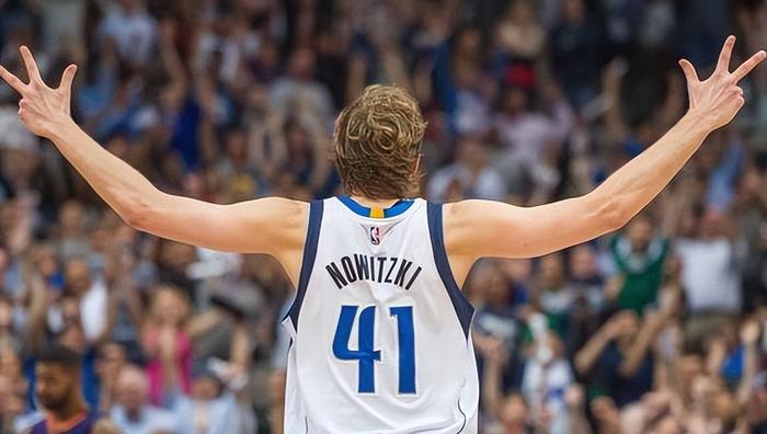 NBA前十顺位总得分最多的球员：詹姆斯杜兰特领衔，强如库里落选