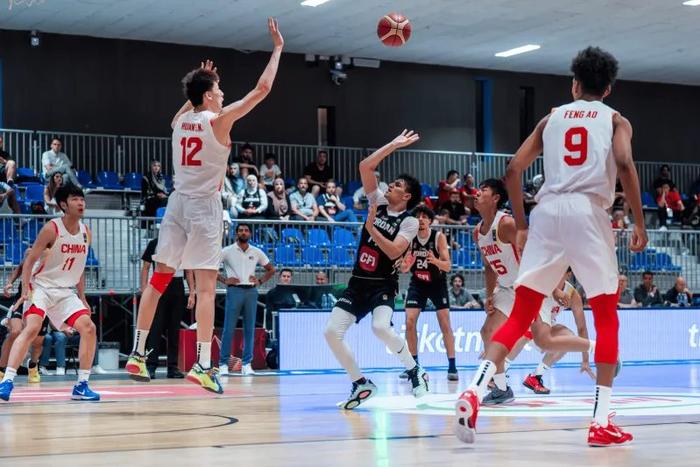 国青97-78大胜约旦，赛后2喜2忧！陈家政最大收获，张博源觉醒！