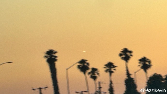 开云官方网站-张镇麟社媒晒近况：康复🏋️ 摄影📷 当教父👶