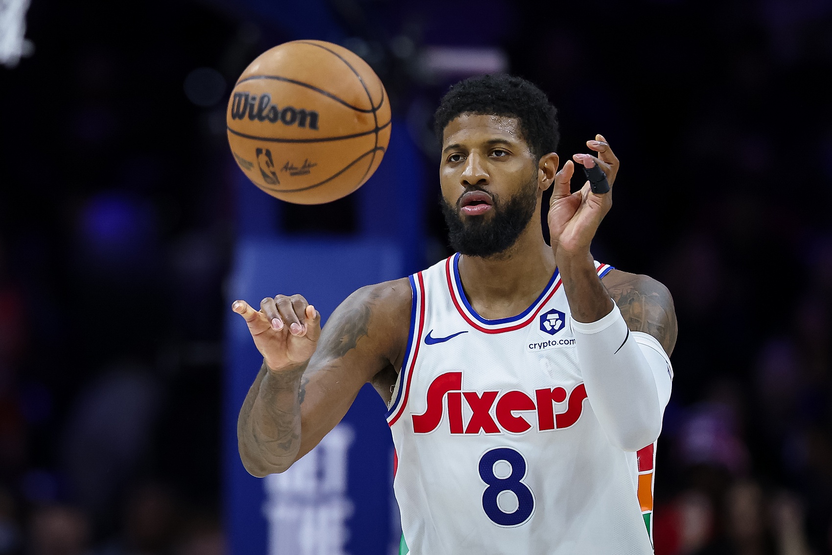 开云登录入口-离谱🤦‍♂️乔治休赛期训练受伤！左膝已接受关节镜手术