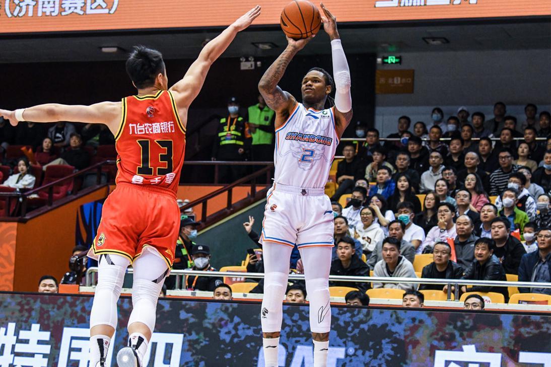 开云官方网站-山东男篮确认重磅引援！陈林坚到来，可破三分打铁困局