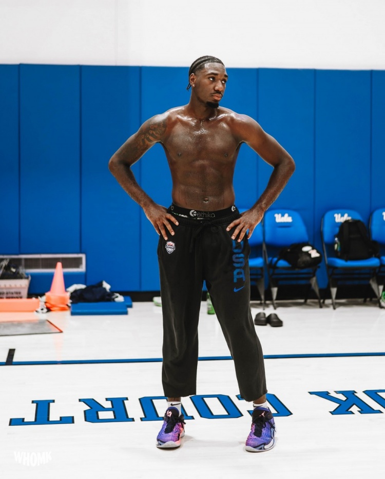 威少重返母校UCLA参与训练 亲自指导年轻球员保持竞技状态