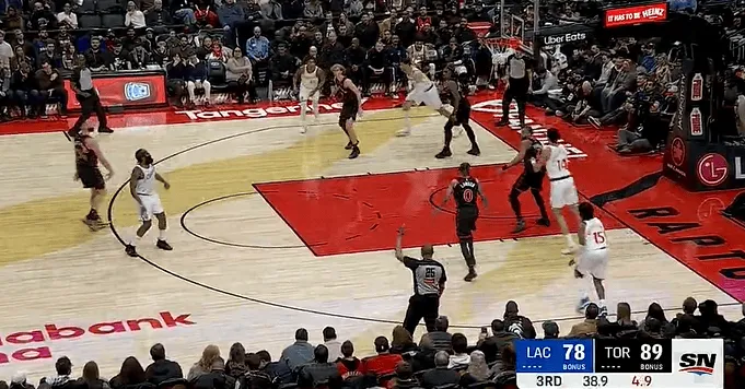 开云官方网站-哈登撤步三分还是不中，三节17中5、三分11中2&amp;amp;快船落后11分