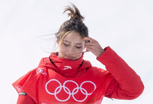 开云官方网站-谷爱凌目标U形池冲金：姥姥会来现场看自己比赛